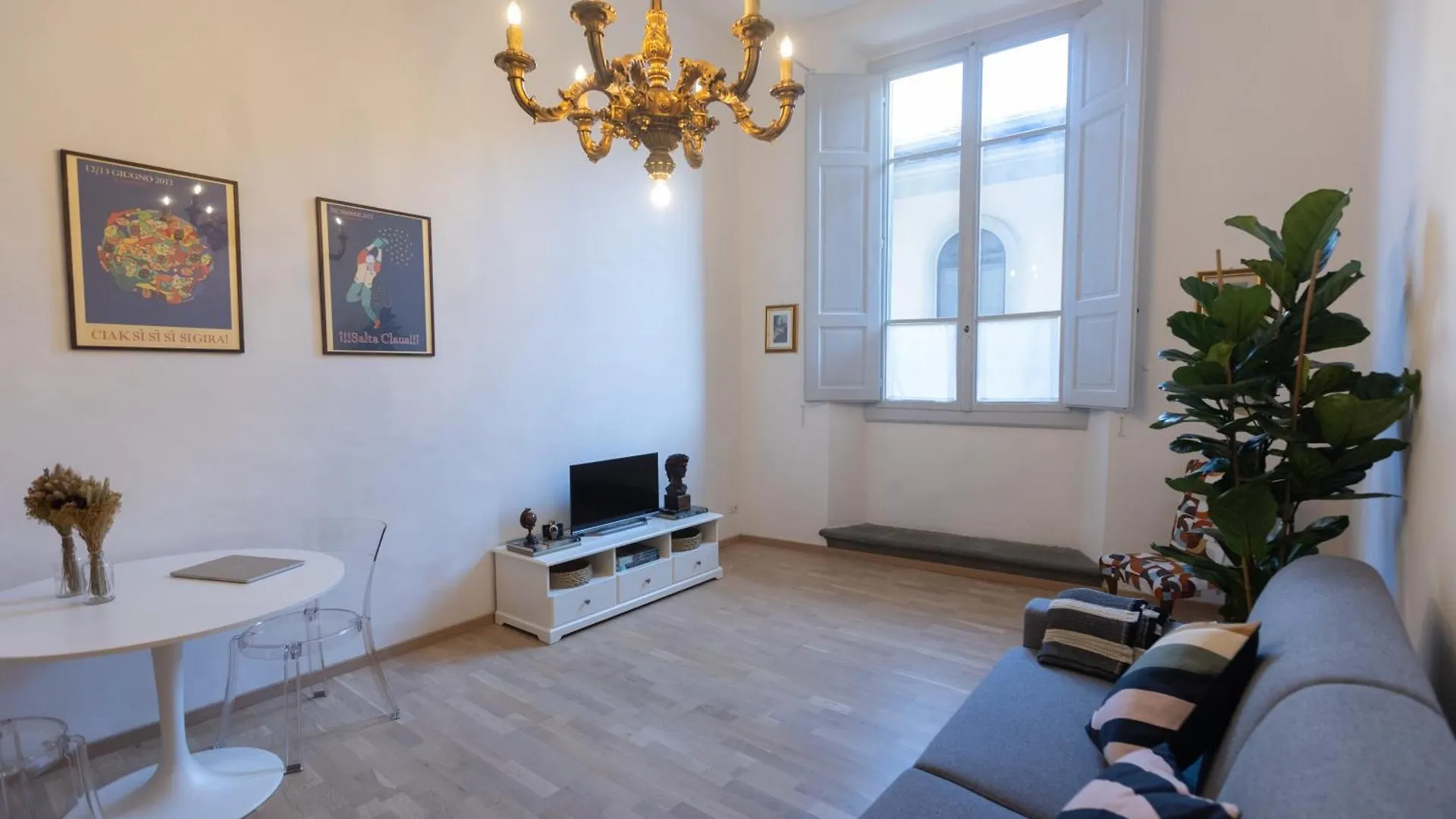 Palazzo Fioravanti In Centro A Firenze 0*, Floransa İtalya